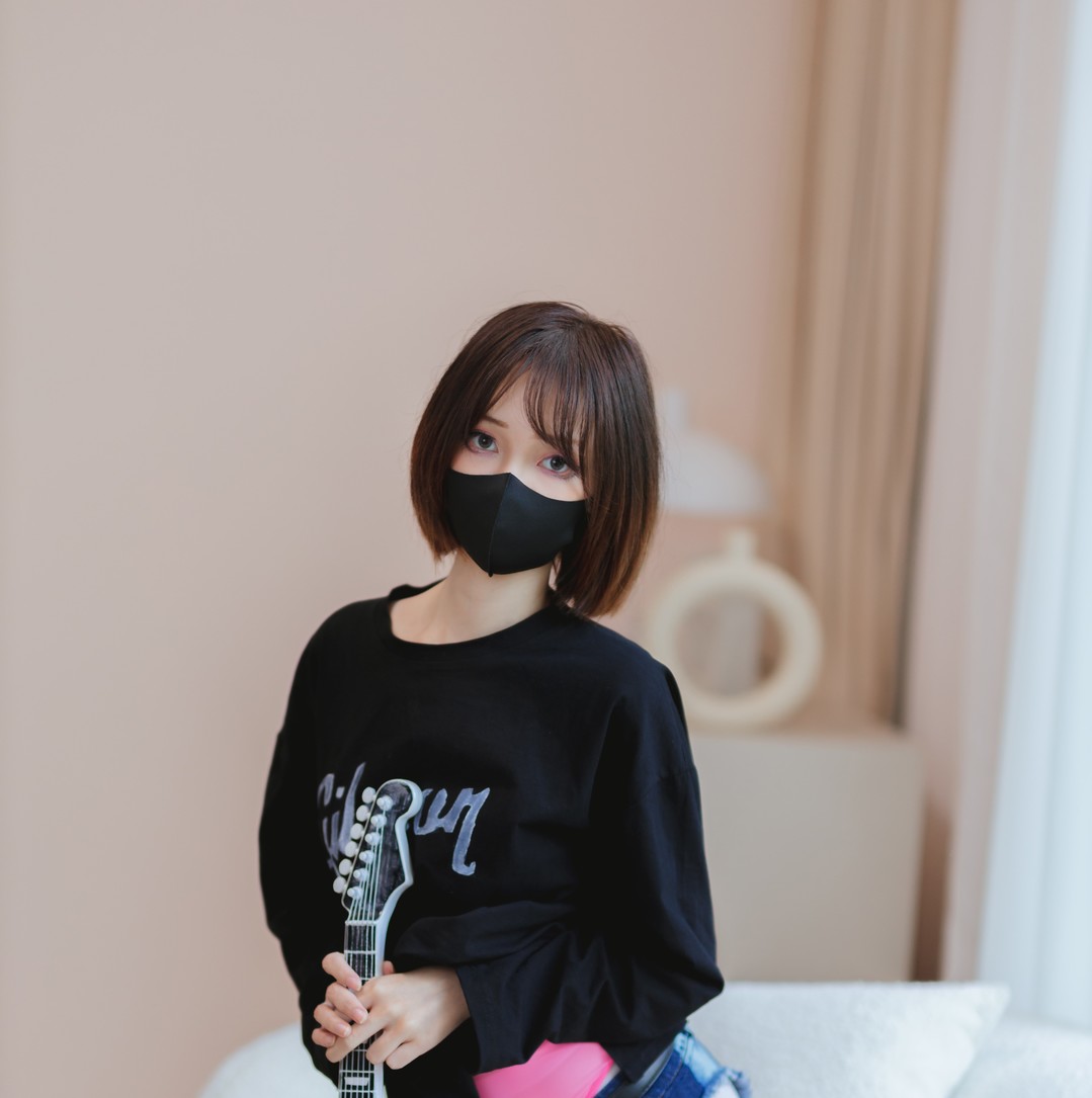 洛桑 w 伊梓 Cosplay 写真合集全收录 美女写真套图 + 视频素材 持续更新