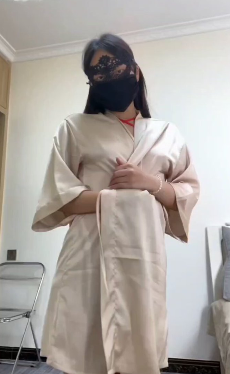 优优女王合集228G 全收录写真图集视频持续更新