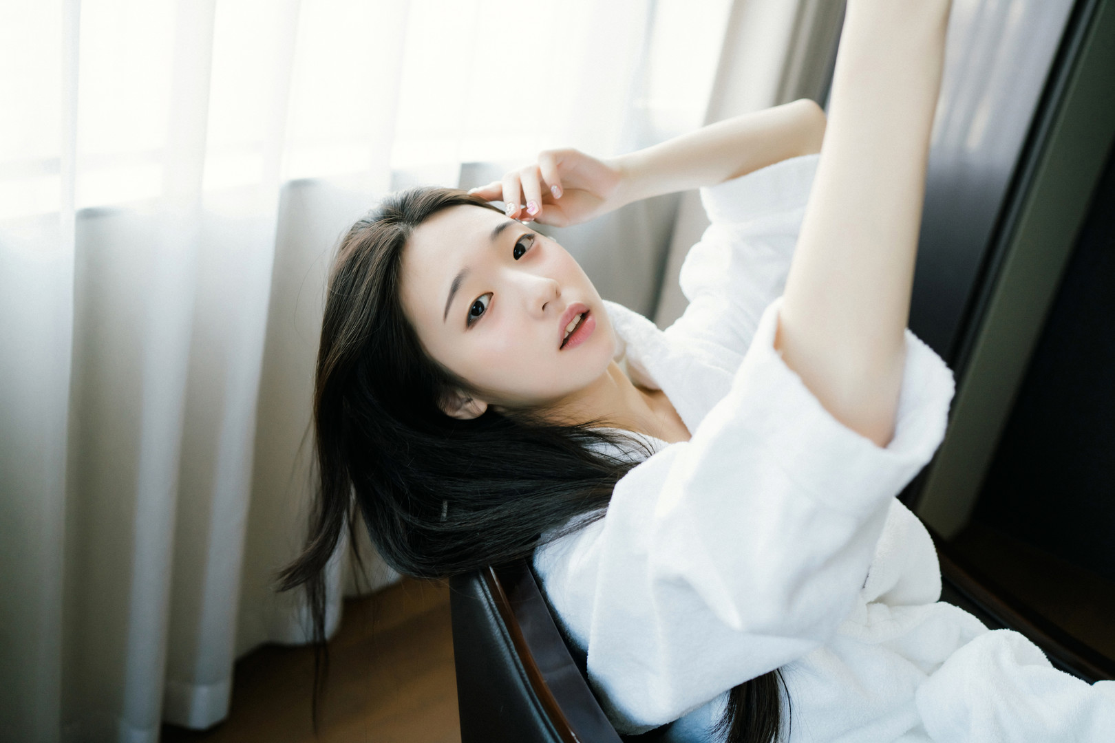 YeonWoo李研雨 韩国美女43套高清写真合集 原版画质持续收录