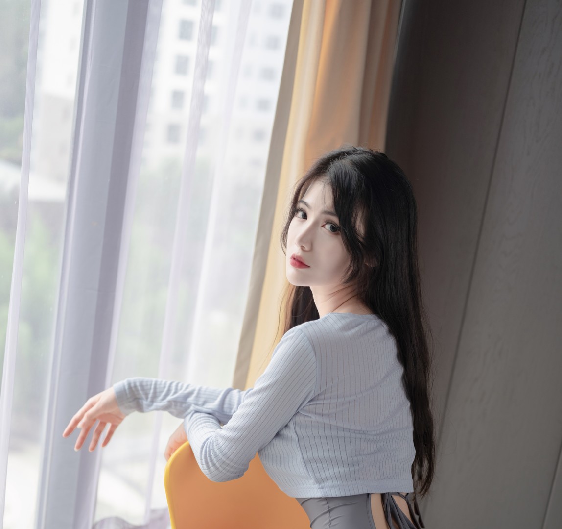 一米八的大梨子写真套图37套合集 126G高清原档资源持续收录